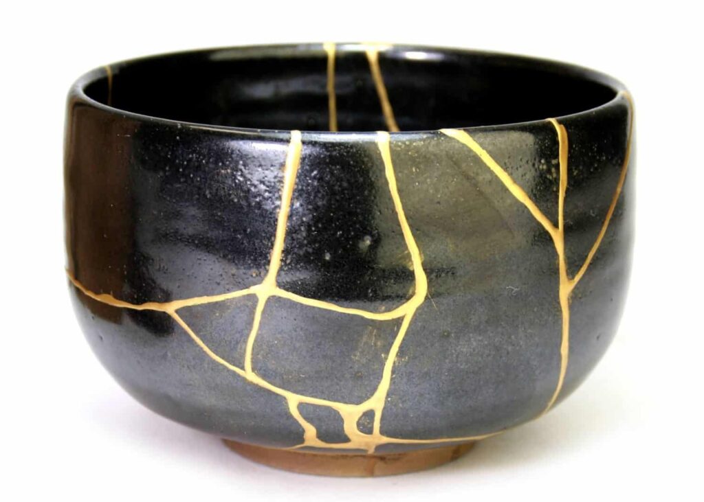 Kintsugi: A Arte de Transformar Cicatrizes em Beleza 3 image 24