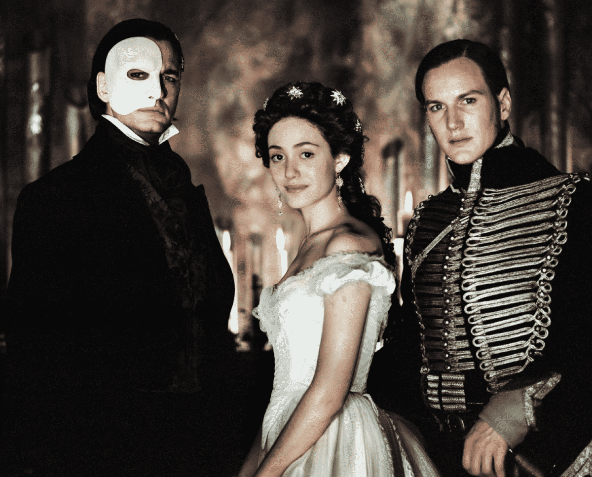 Por Que nos Encantamos Tanto com o Fantasma da Ópera?