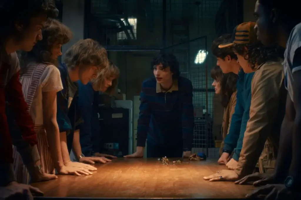 "Stranger Things": Reflexões Profundas Além do Sobrenatural 3 stranger things 2