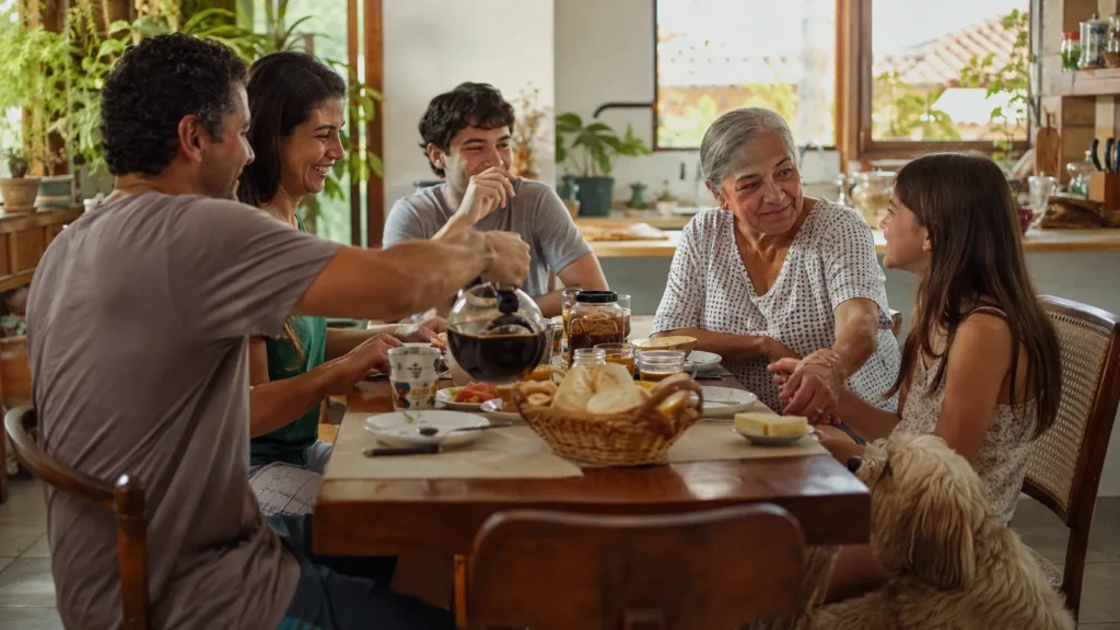 Família compartilhando pequenos momentos que dão sentido à vida