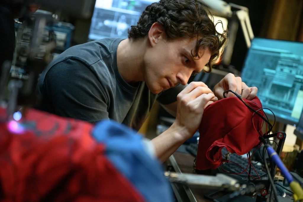 Filme “Homem-Aranha: Um Novo Dia”: Por Que Peter Parker continua tão humano? 2 foto 5